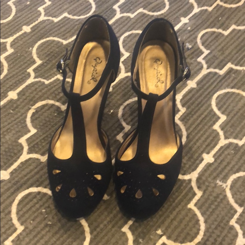 Mary Jane Blue suede heels